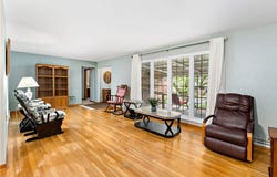 312 Bell Ave, Carnegie, PA 15106