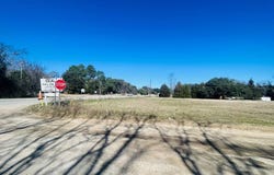 1531 Peach Orchard Rd, Sumter, SC 29154