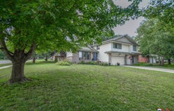 3400 Fox Hollow Circle, Lincoln, NE 68506