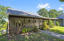 904 Arnold Road, Hollister, MO 65672