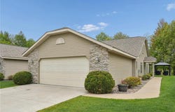 300 Deer Path, Osceola, WI 54020
