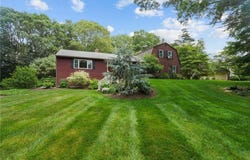 3 Cynthia Road, Lincoln, RI 02865