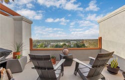 128 Villa Point, Newport Beach, CA 92660