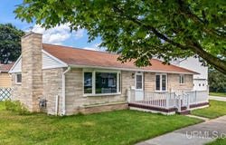 1020 S 18th, Escanaba, MI 49829