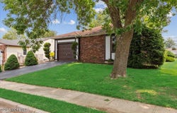 26 Lansdale Drive, Marlboro, NJ 07746