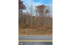 HIGH Road, LAVELLE, PA 17943