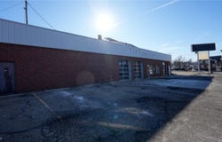 1105 Wheeling Avenue, Cambridge, OH 43725
