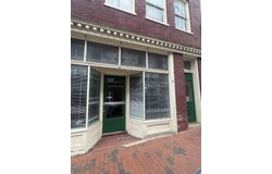 5 E FREDERICK ST, STAUNTON, VA 24401