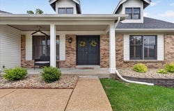 1428 Cedar Bluff Drive, Ballwin, MO 63021