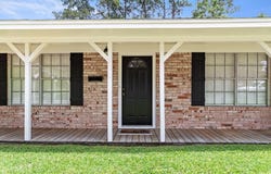 101 Cypress St, Silsbee, TX 77656