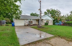 101 Gordon Drive, Azle, TX 76020