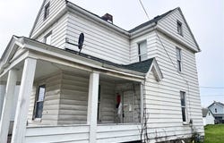 737 Countyline St, New Castle, PA 16101