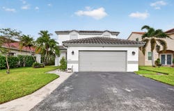 18577 NW 19th St, Pembroke Pines, FL 33029
