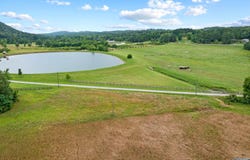 10.0 Crimson Lake Drive, Glencoe, AL 35905