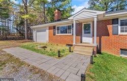 38956 RICKARD ROAD, LOVETTSVILLE, VA 20180