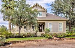 207 Washington Avenue, Ocean Springs, MS 39564