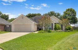 322 Green Gable Drive, Victoria, TX 77904