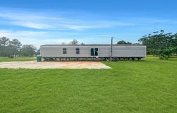 73 Sibley Rd, Pine Grove, LA 70453