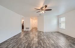 132 Onyx Lake DR, Kyle, TX 78640