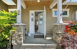 2923 Viewmont Place, Camano Island, WA 98282