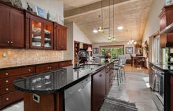 800 Stoney Brook Dr, Manitowoc, WI 54220
