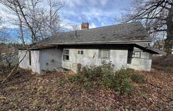960 NE Maple St, Pullman, WA 99163