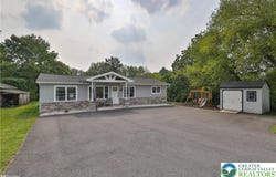 3695 Mountain View Drive, Lehigh Twp, PA 18038