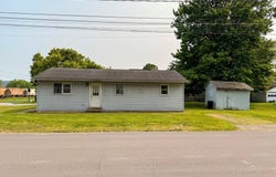 95 Lincoln St, Sayre, PA 18840