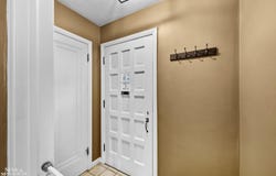 1857 Roslyn, Grosse Pointe Woods, MI 48236