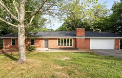 64 SARAH ANN LANE, BERKELEY SPRINGS, WV 25411