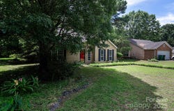 8618 Rittenhouse Circle, Charlotte, NC 28270