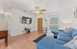 1911 Singing Wind Dr, Kerrville, TX 78028