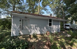 100 Tuttle Park Drive, Sherwood, MI 49089