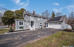 24 Cottage Place, Old Saybrook, CT 06475