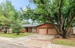 2009 N 4th Street, Tahoka, TX 79373