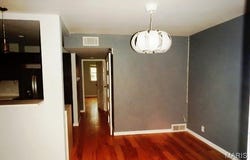 4 Delcrest Court, St Louis, MO 63124