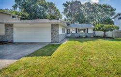 4499 Camellia Lane, North Olmsted, OH 44070