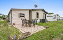 5343 NW 4th Ter, Deerfield Beach, FL 33064