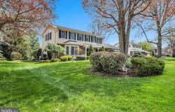 1121 OAK STREET, CARLISLE, PA 17013