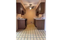 34756 Jefferson Avenue, Harrison Township, MI 48045