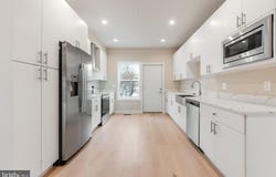 852 XENIA SE, WASHINGTON, DC 20032