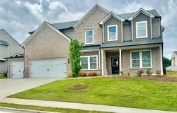 98 Longhorn Way, Auburn, GA 30011