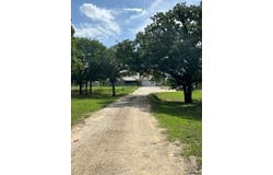 1332 N US Highway 281, Hamilton, TX 76531