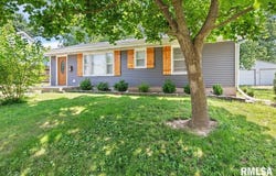 460 S PROSPECT Street, Waverly, IL 62692