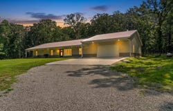 2335 E 485th Road, Halfway, MO 65663