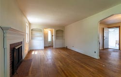 772 Scott Rd, Mt Lebanon, PA 15228