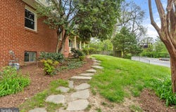 6877 WASHINGTON BOULEVARD, ARLINGTON, VA 22213