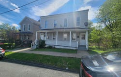 203 205 5th Avenue, Scranton, PA 18504