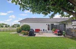20 Chase Way, Highland, IL 62249