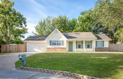 12505 W Canterbury Drive, Ocean Springs, MS 39564